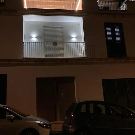 Biancata Luta Appartamento Castro (Lecce)